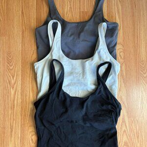 Aritzia Bound Sports Tank